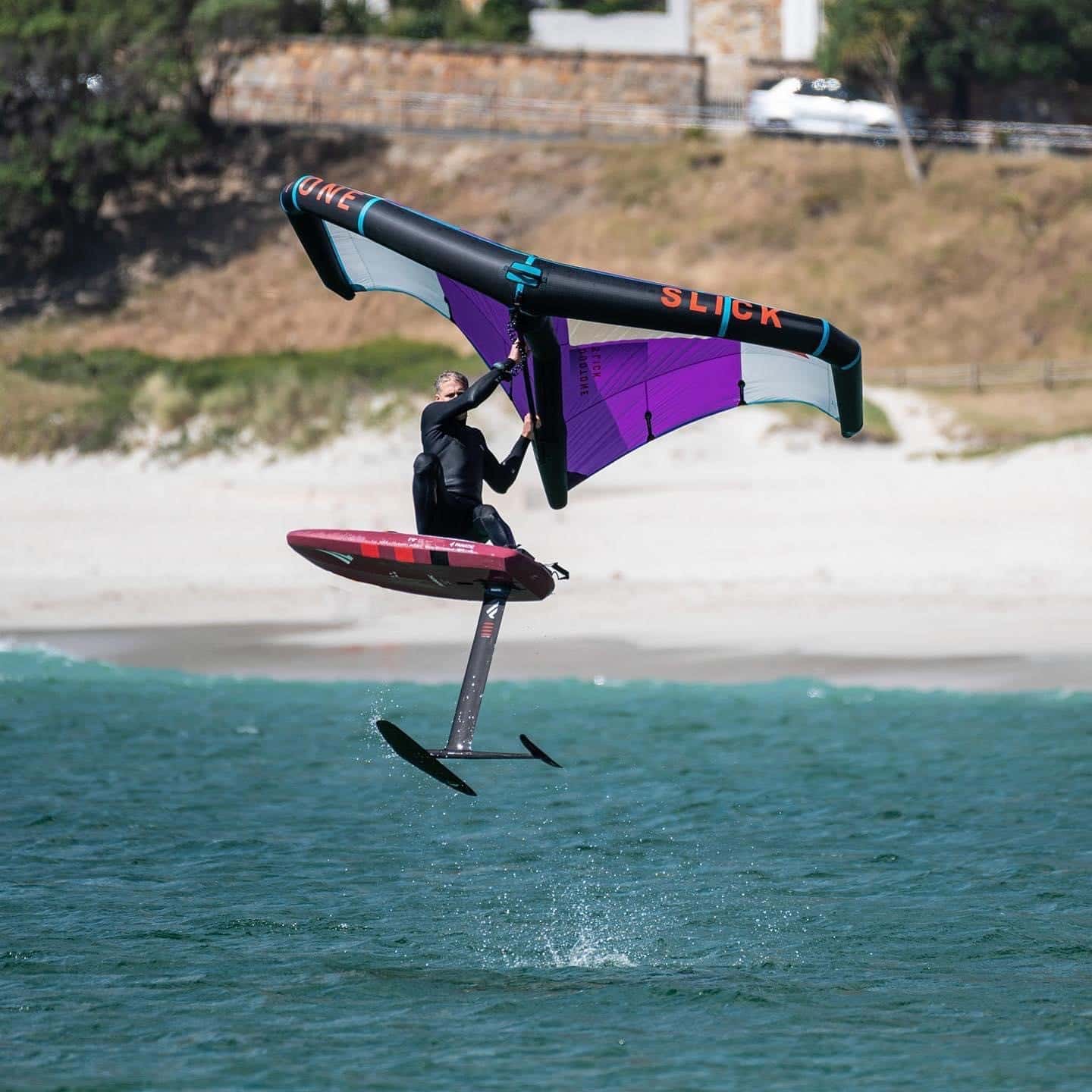 DTX-Slick-Wing-Action-1