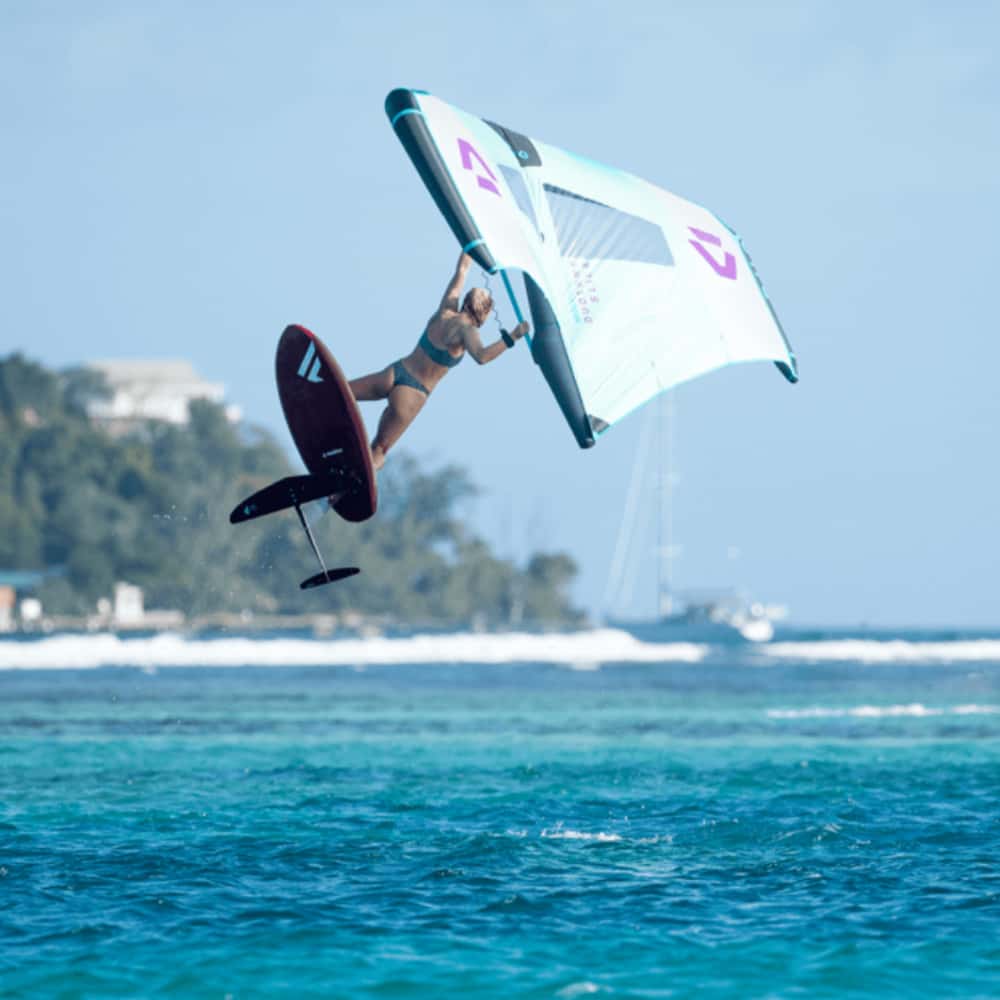 DTX-Slick-Wing-Action-9