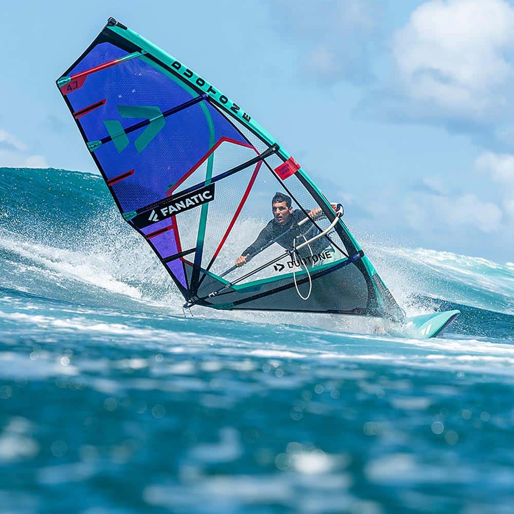 Duotone-Windsurf-2022_0021_DUOTONE_SAILS_2022_Super_Hero_Gallery_05