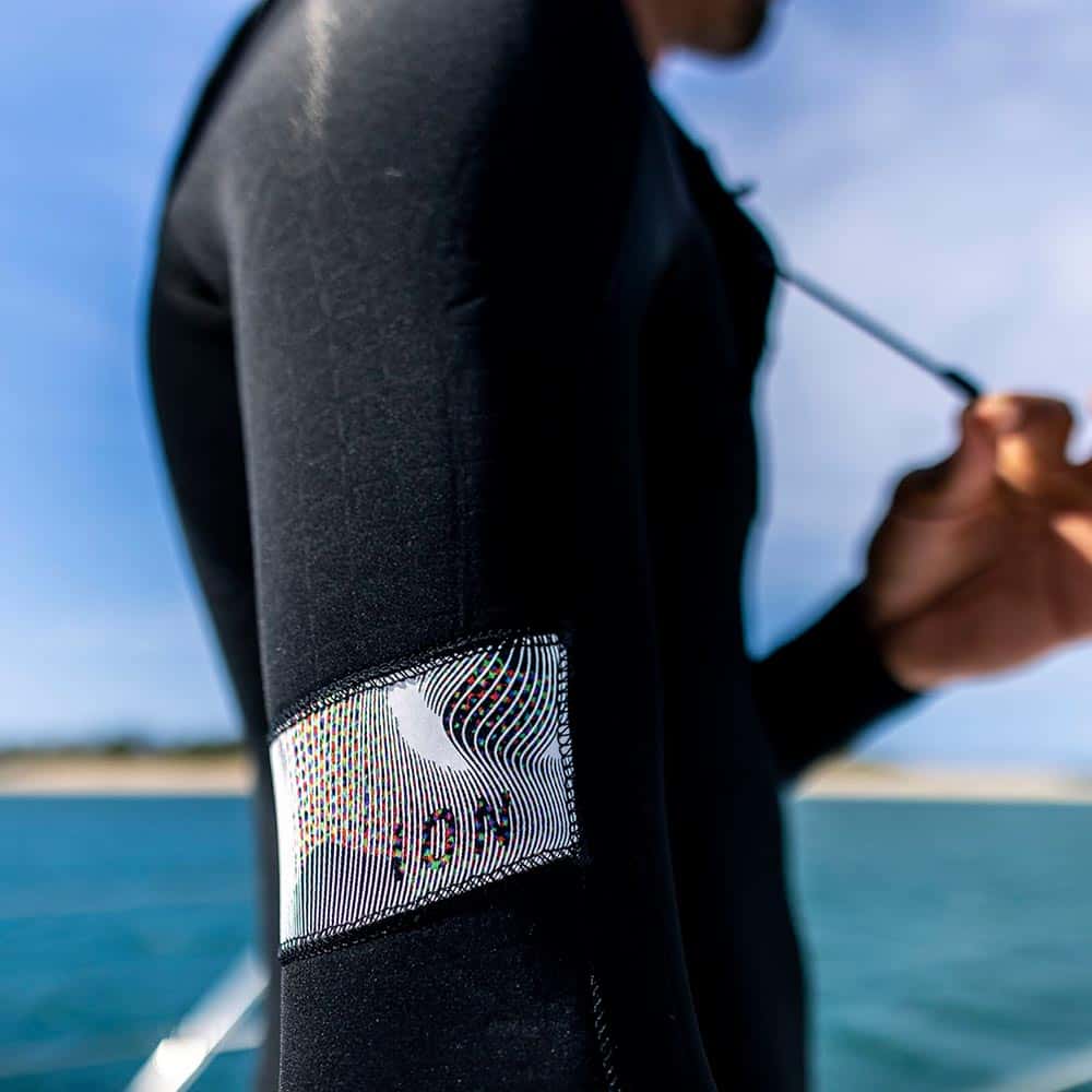 ION-2022-Wetsuits-mens_0011_Action