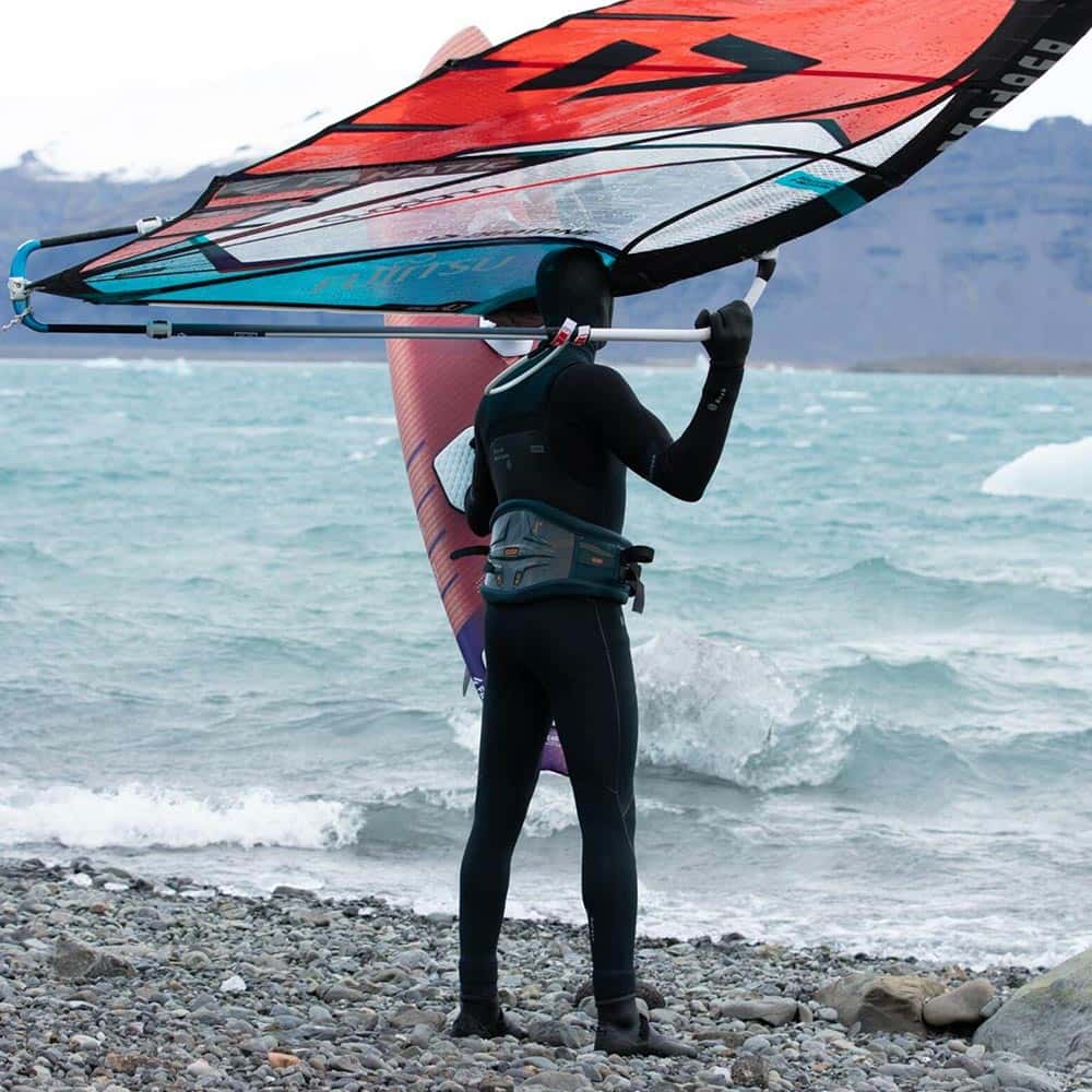 ION-2022-Wetsuits-mens_0015_Action